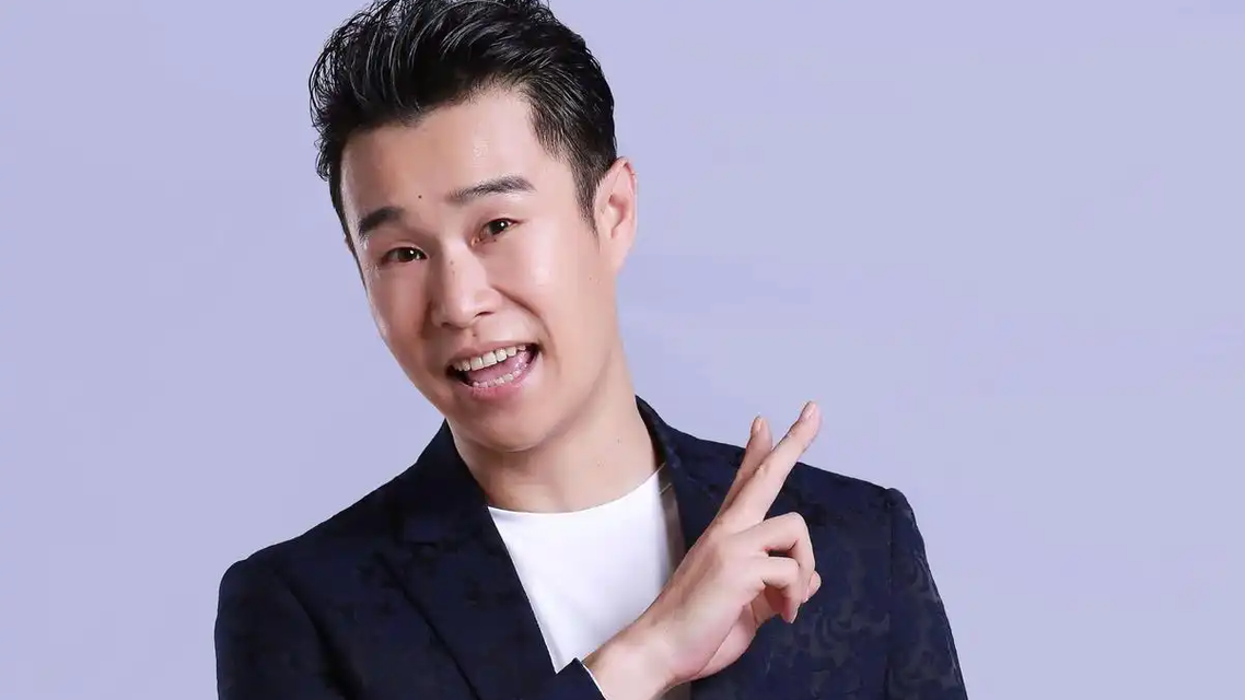 小沈阳回应“铁岭王嘉尔”热搜配图